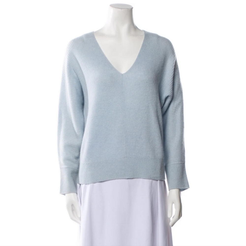 《 White + Warren 》 Cashmere Sweater